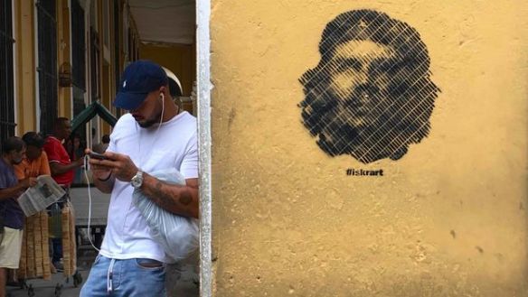 Grafiti-Ernesto-Che-Guevara-Habana_CYMIMA20171005_0009_13